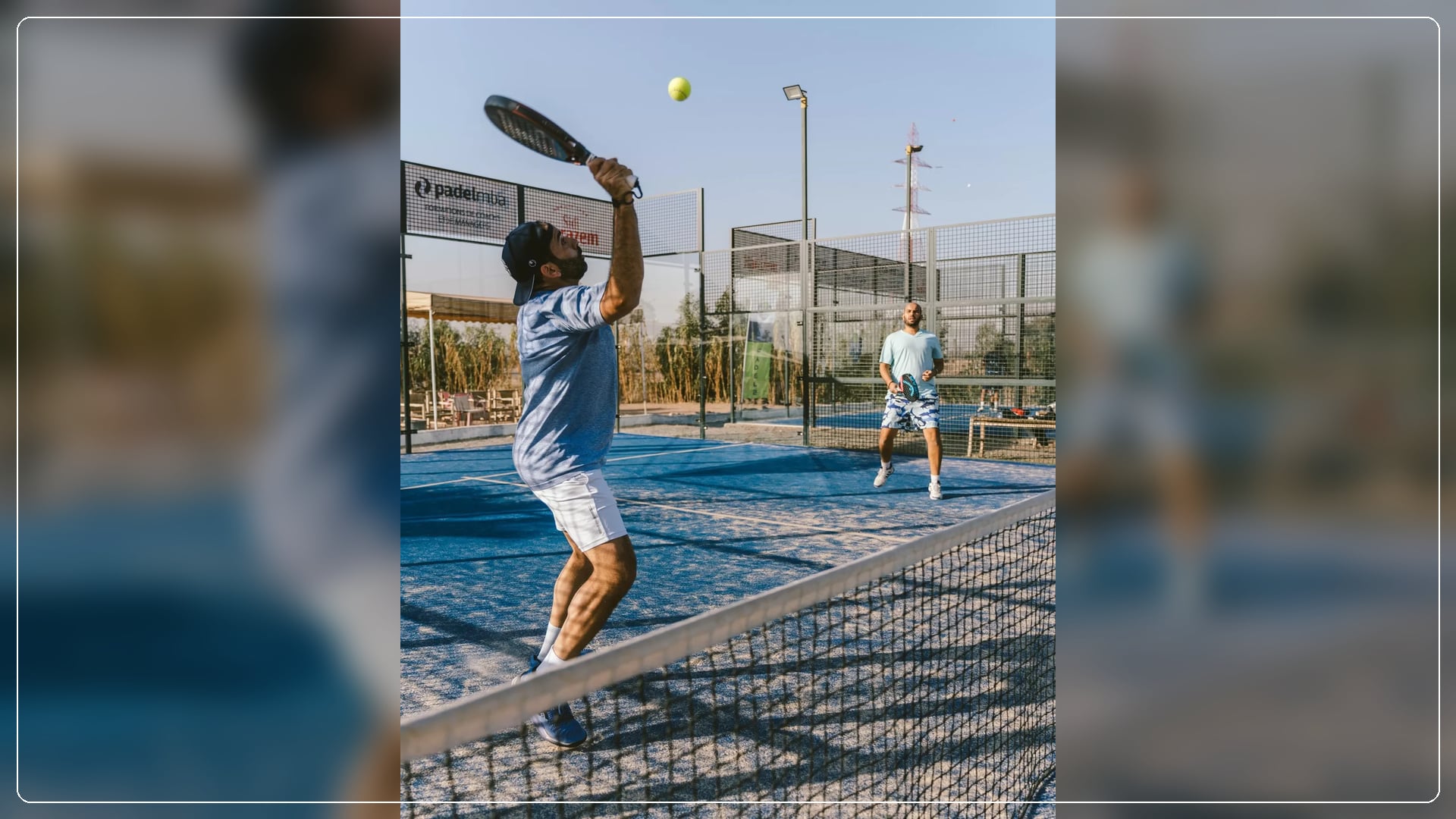 Joueur de padel au Palm Tennis Club de Marrakech — Padel Escape Marrakech